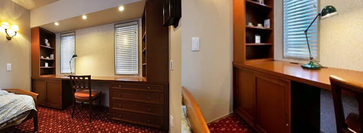 アンティーク調の造作デスク