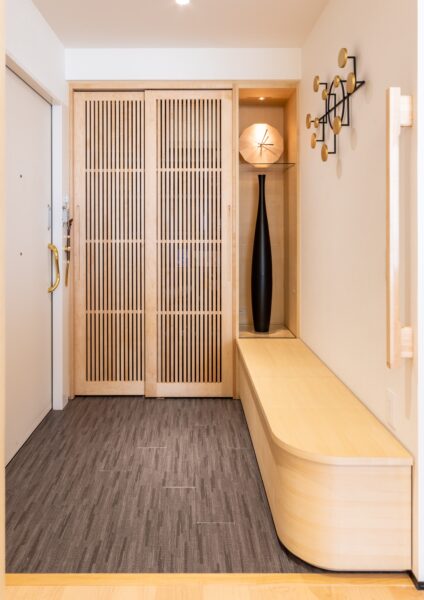 芦屋市 Y様邸 玄関・リビング収納造作事例